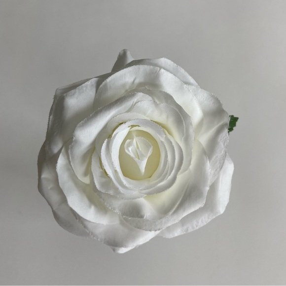 Realistic Large Silk Roses Flowers Various Colors  - 48 piece set - Picture 9 of 16